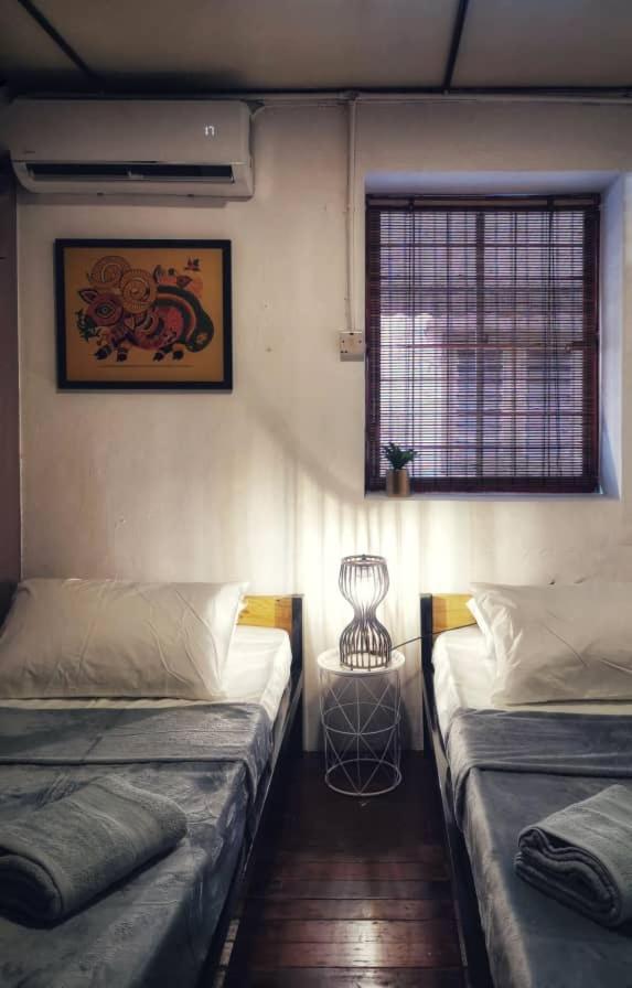 Treehouse Hostel クチン エクステリア 写真