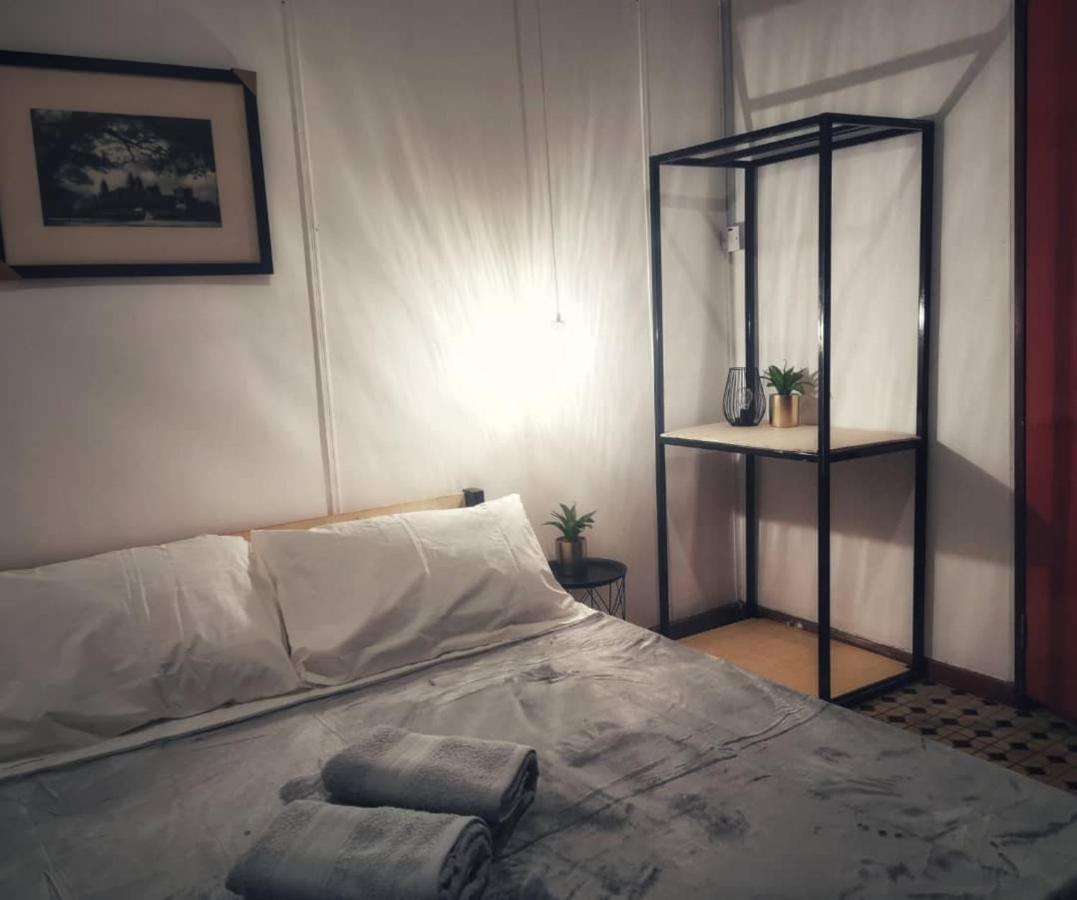 Treehouse Hostel クチン エクステリア 写真